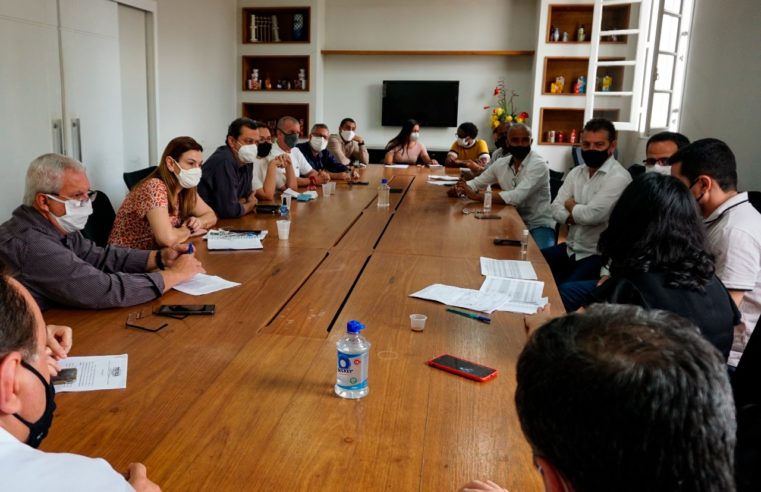 Secretários municipais de Três Rios discutem ações para conter o avanço da variante Delta