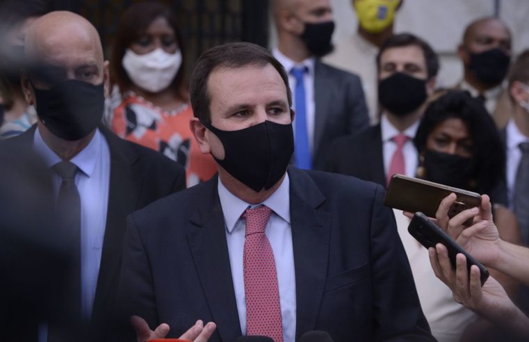 Prefeito defende exigência de vacinação a partir de setembro no Rio
