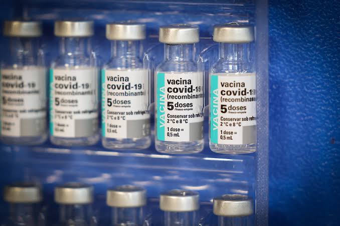 Secretaria de Estado de Saúde inicia distribuição de mais de 300 mil doses das vacinas contra a Covid-19 aos 92 municípios fluminenses