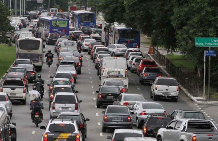 Anfavea apresenta cenários para futuro da motorização de veículos