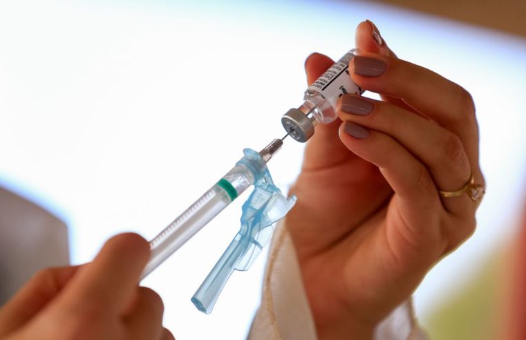 Covid-19: Prefeitura iniciará aplicação de terceira dose em idosos semana que vem