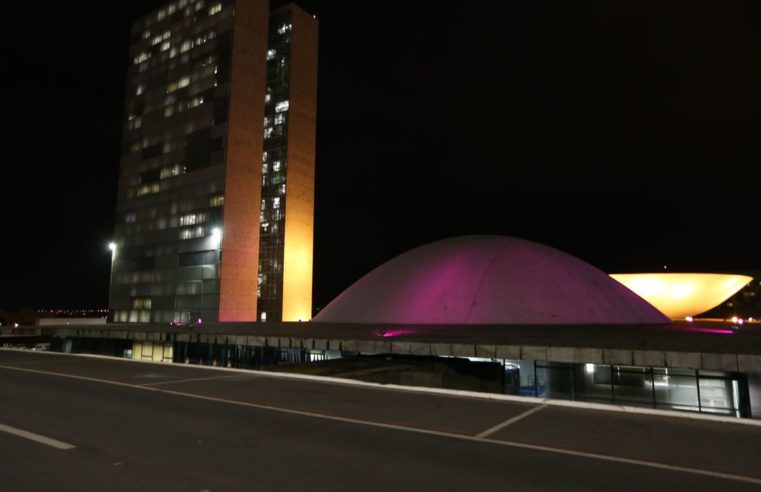 Senado adia votação de PL que dá apoio ao setor cultural
