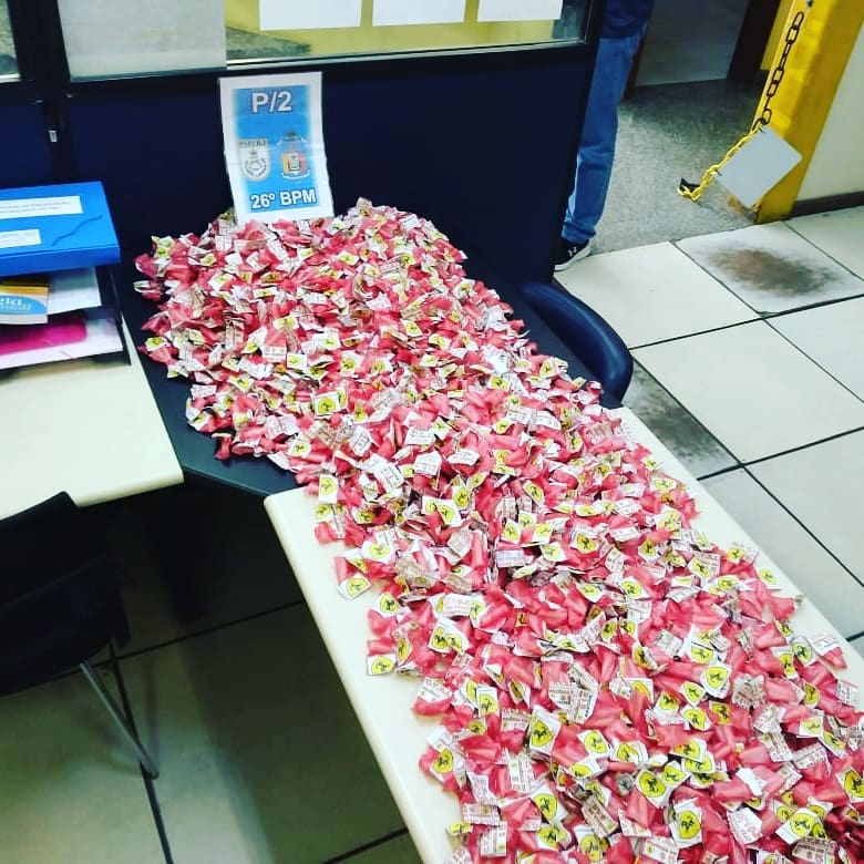 Polícia Militar apreende grande quantidade de drogas no Siméria