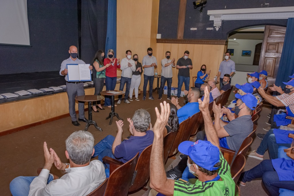 Tô 100% Legal: Prefeitura regulamenta o comércio ambulante