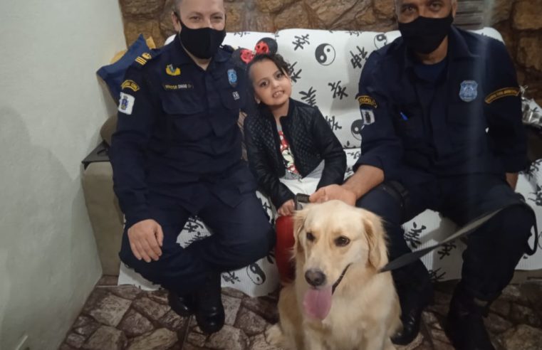 Guarda Civil faz surpresa em festa de menina que luta contra o câncer