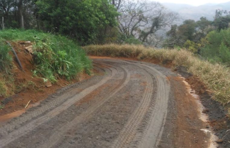 Trabalho de recuperação de estradas no Brejal é concluído