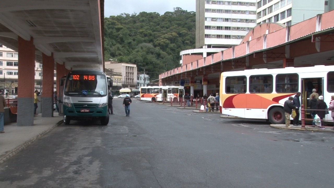 Sindicato dos Rodoviários pede esclarecimentos sobre a falta de cobradores em ônibus de empresas da cidade