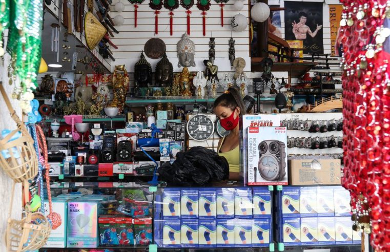 IBGE: desemprego cai para 13,7% no trimestre encerrado em julho
