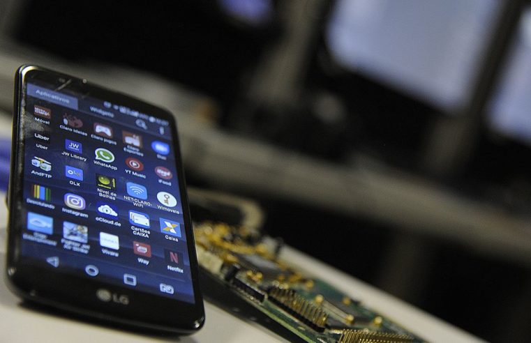 Adiamento do leilão 5G não prejudica implantação, diz ministro