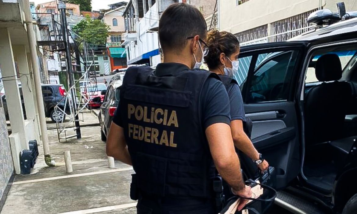 Polícia Federal investiga fraudes tributárias em seis estados e no DF
