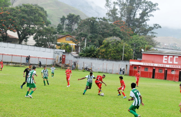 Futebol de Campo nas categorias de base tem disputas neste domingo em Petrópolis (24)