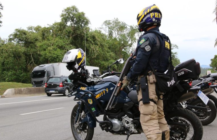 PRF no Rio de Janeiro reforça o policiamento para a Operação Nossa Senhora Aparecida 2021