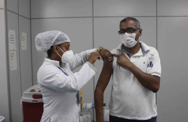 Nova Iguaçu vacina pessoas acima de 12 anos nesta quarta-feira (6)