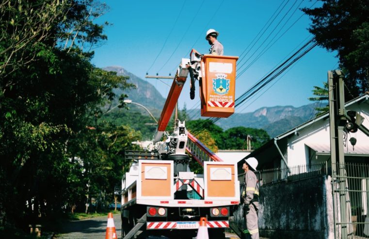 Pedidos de manutenção da iluminação pública de Petrópolis podem ser feitos por site e APP