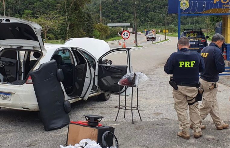 Operação Égide: PRF prende motorista de aplicativo com cocaína e ecstasy em Teresópolis/RJ