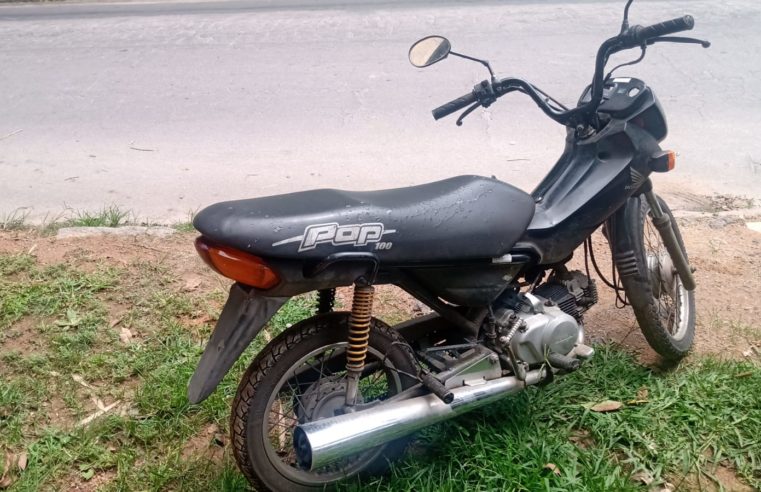 Motocicleta furtada é recuperada pela PM