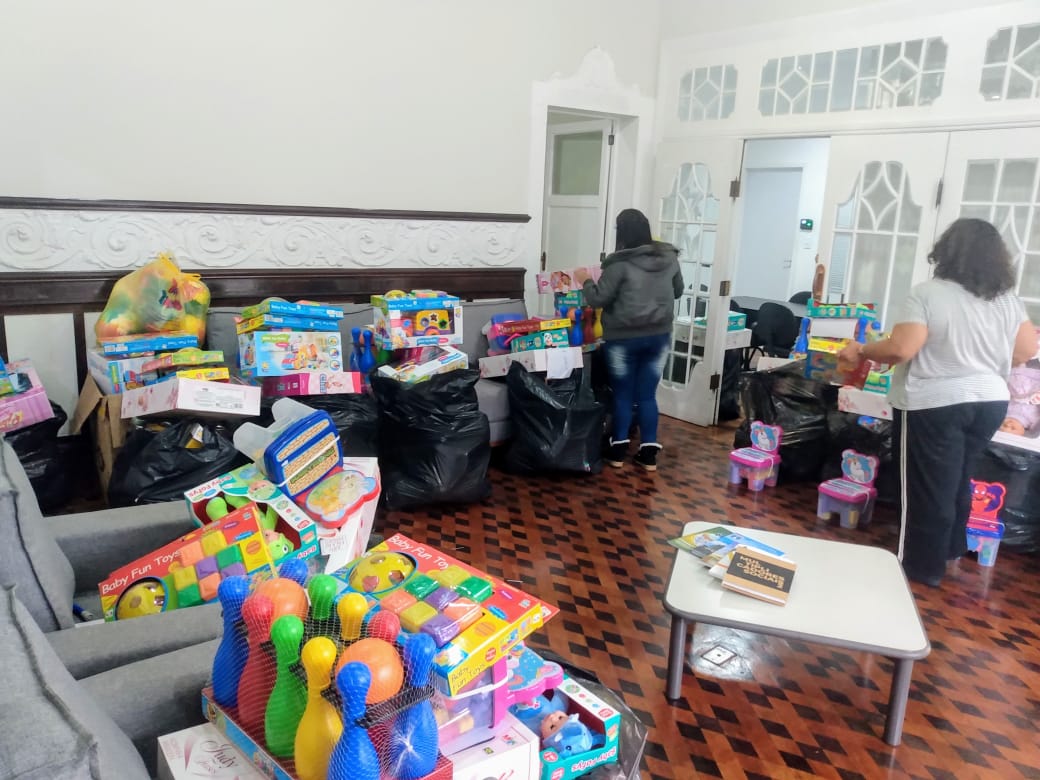 Campanha de arrecadação de brinquedos da Defesa Civil de Petrópolis atende comunidades por meio dos NUDEC