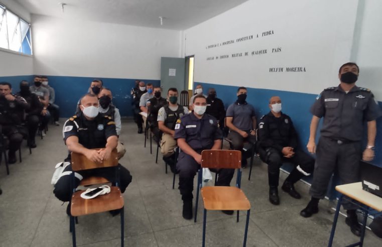 Agentes da CPTrans, guardas civis e policiais militares passam por capacitação sobre a aplicação da legislação de trânsito para motocicletas
