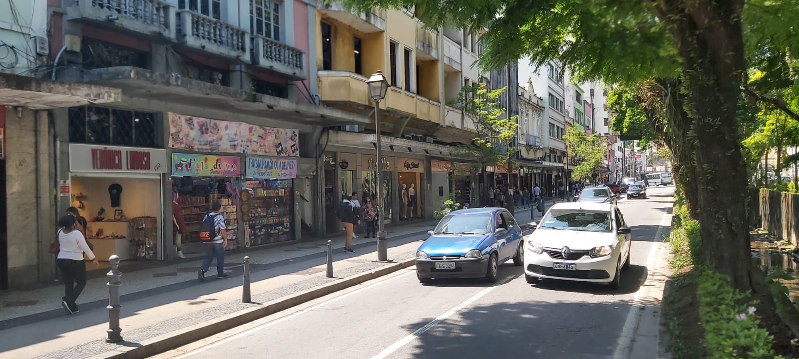 Comércio de Petrópolis ficará fechado no próximo dia 18
