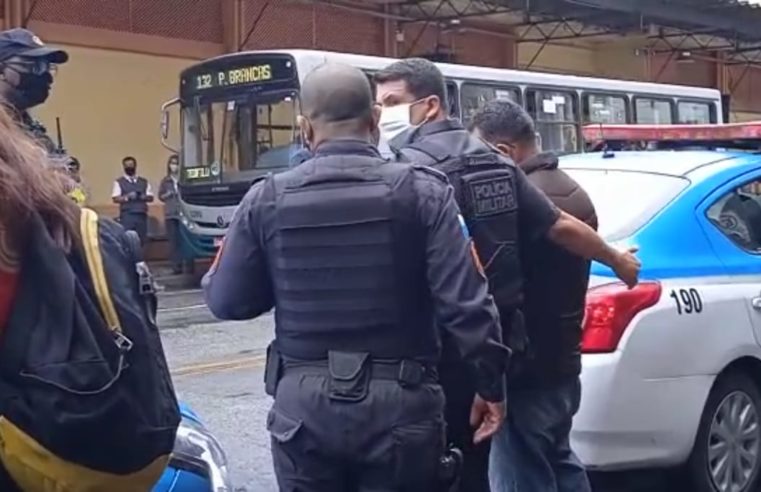 Homem é preso após roubar celular no Centro de Petrópolis