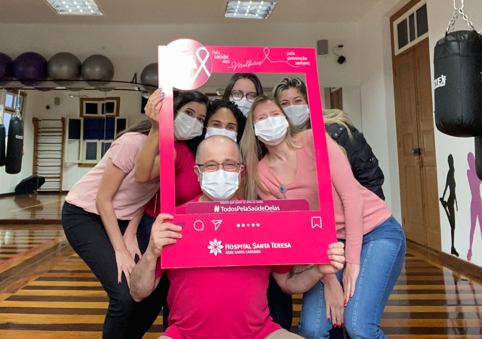 Outubro Rosa: Hospital Santa Teresa promove ações de conscientização
