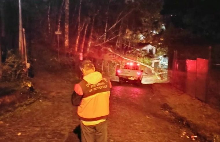 Defesa Civil mantém estágio operacional de atenção e segue com equipes reforçadas