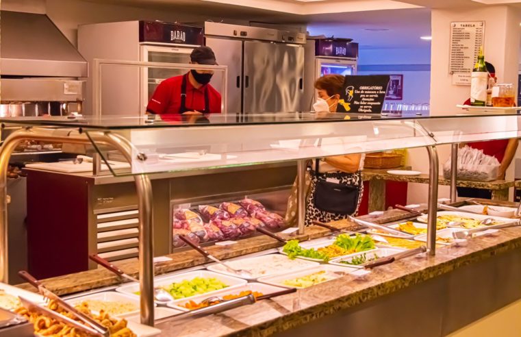 Nutricionista fala sobre a importância de cuidados em relação ao manuseio de alimentos