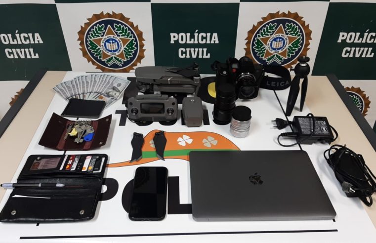 Polícia Civil prende dupla por extorsão à turista russo na Zona Sul