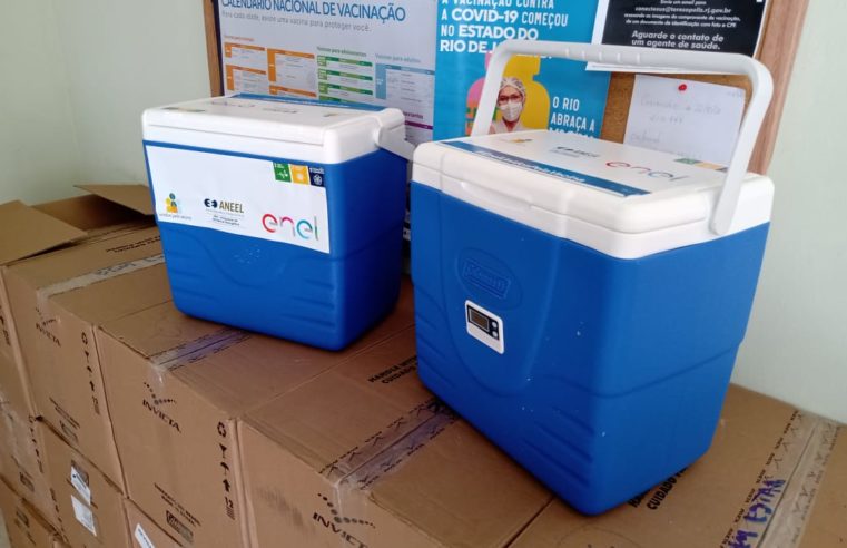 Teresópolis: Secretaria de Saúde recebe doação de caixas térmicas da Enel Brasil, através do Movimento Unidos pela Vacina