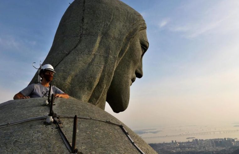 Rio de Janeiro celebra os 90 anos do Cristo Redentor