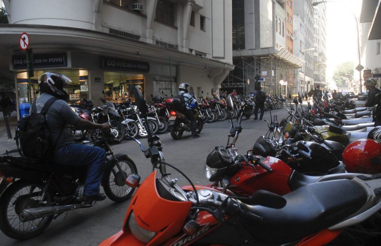 Acidentes de moto são os mais comuns em Petrópolis e homens são maioria das vítimas