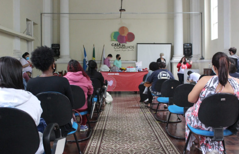Mulheres participam de ação do projeto Reage Mãe em Petrópolis