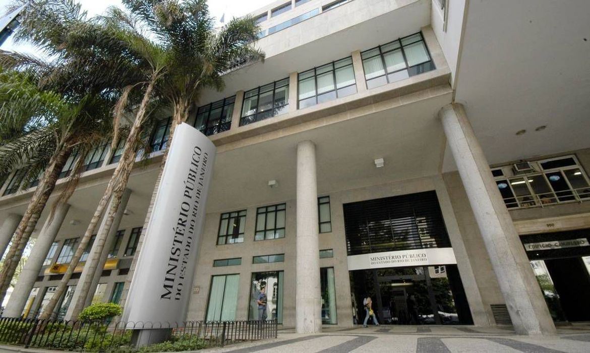 MPRJ vai fiscalizar uso de verba arrecadada em leilão da Cedae