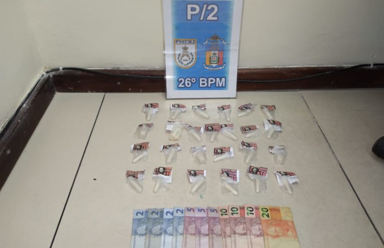 PM apreende drogas em Corrêas