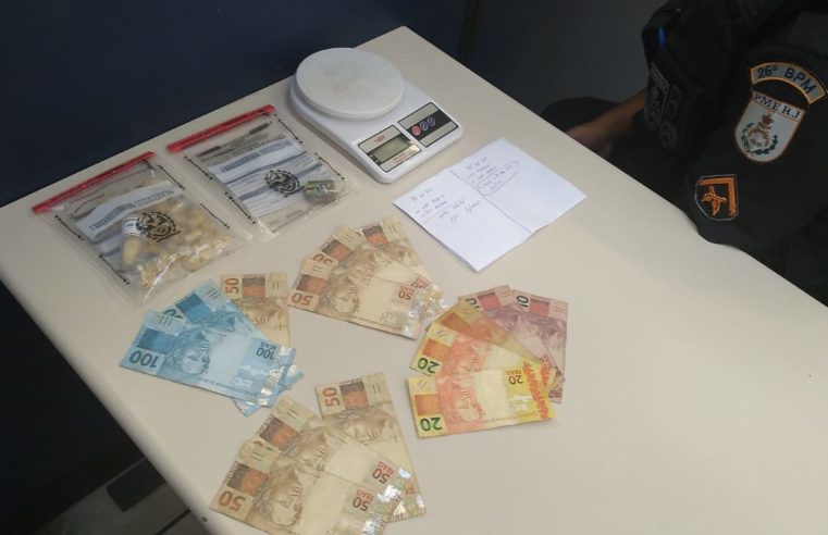 Polícia Militar realiza apreensões de drogas em diferentes bairros de Petrópolis