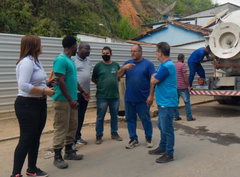 Três Rios promove ação no Monte Castelo para prevenção contra enchentes