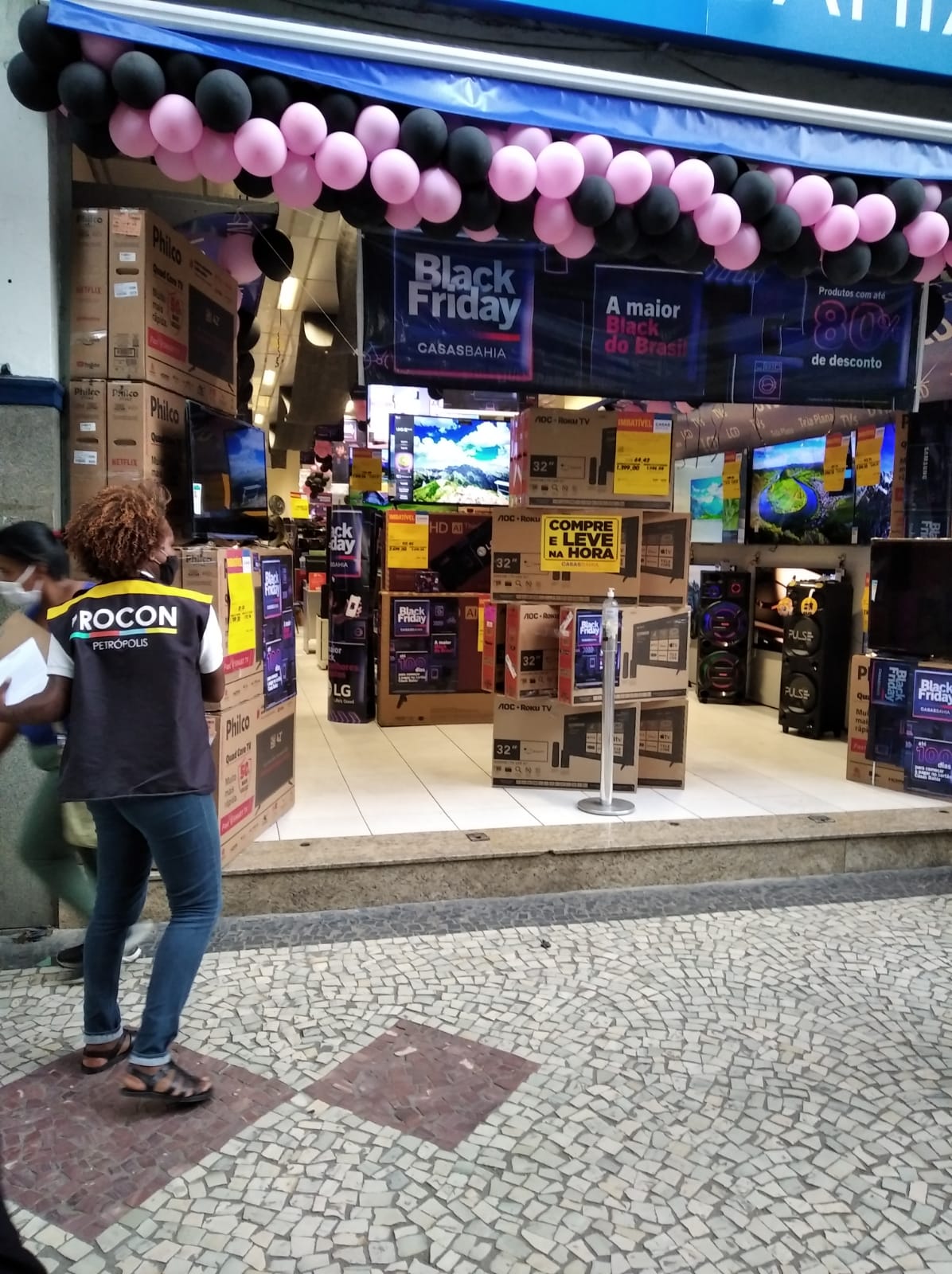 Procon fiscaliza vendas durante a Black Friday e reforça os direitos dos consumidores