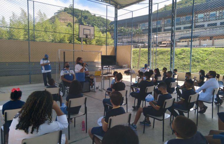 Alunos da Escola Monsenhor João de Deus participam de ação educativa da Operação Lei Seca