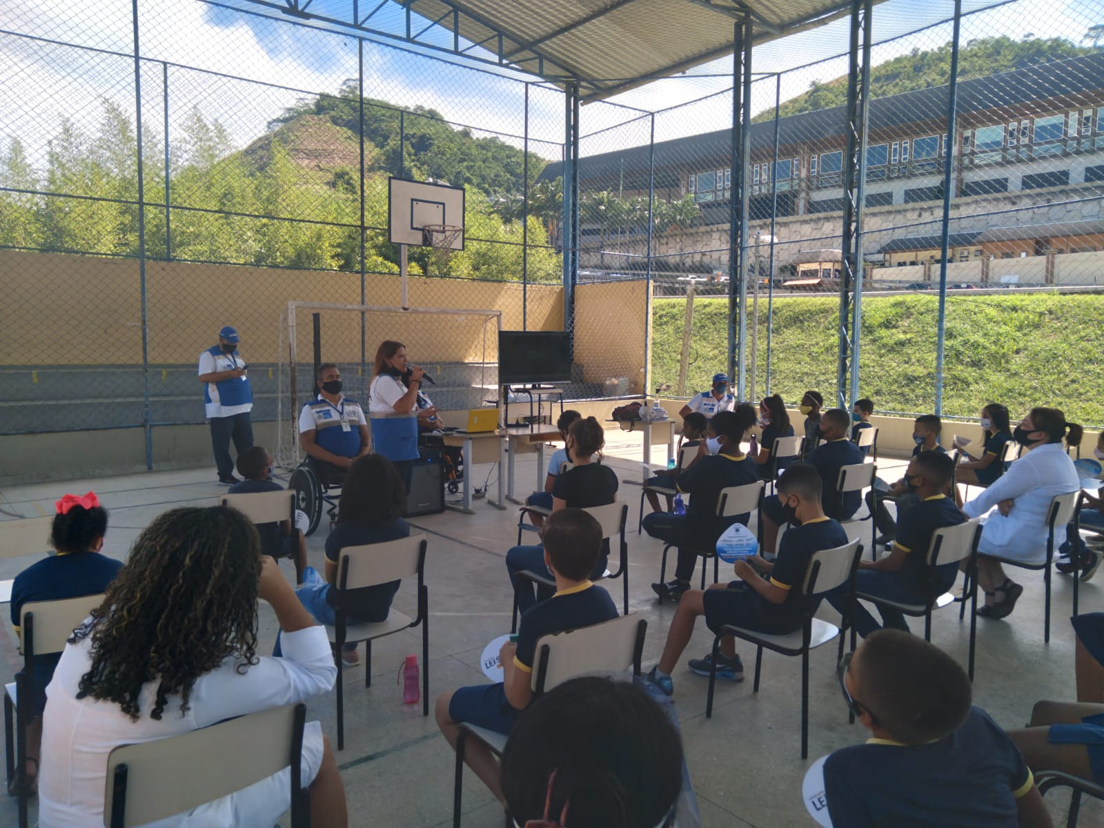 Alunos da Escola Monsenhor João de Deus participam de ação educativa da Operação Lei Seca
