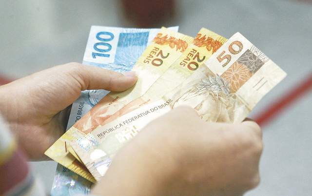 Prefeitura deposita mais 25% do 13º dos servidores nesta sexta-feira