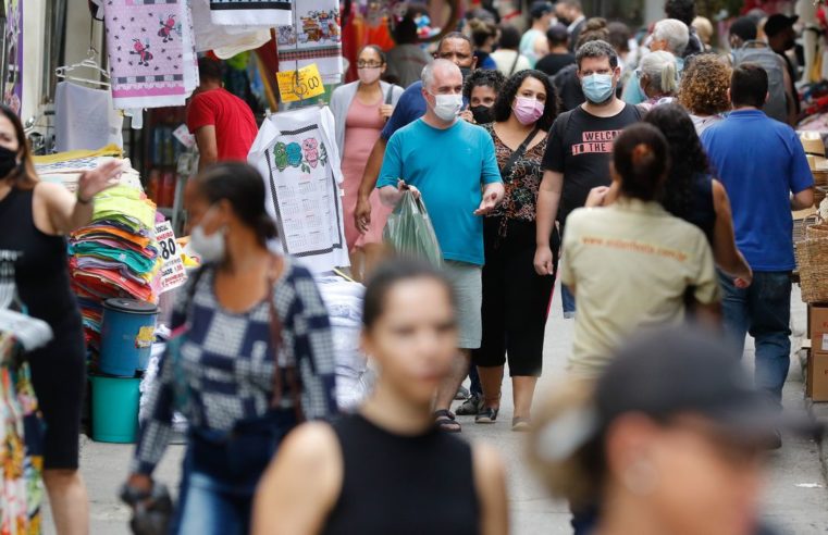 Covid-19: Brasil tem menor média de mortes desde 24 de abril de 2020