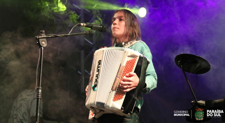 Participantes do The Voice Kids abrilhantam Natal em Paraíba do Sul