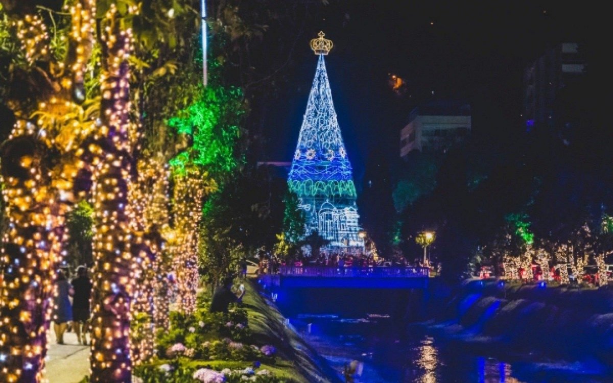 Natal Imperial termina neste fim de semana com shows nas praças da Liberdade e da Águia