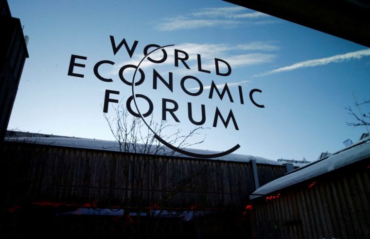 Fórum Econômico Mundial de 2022 é adiado em razão da variante Ômicron