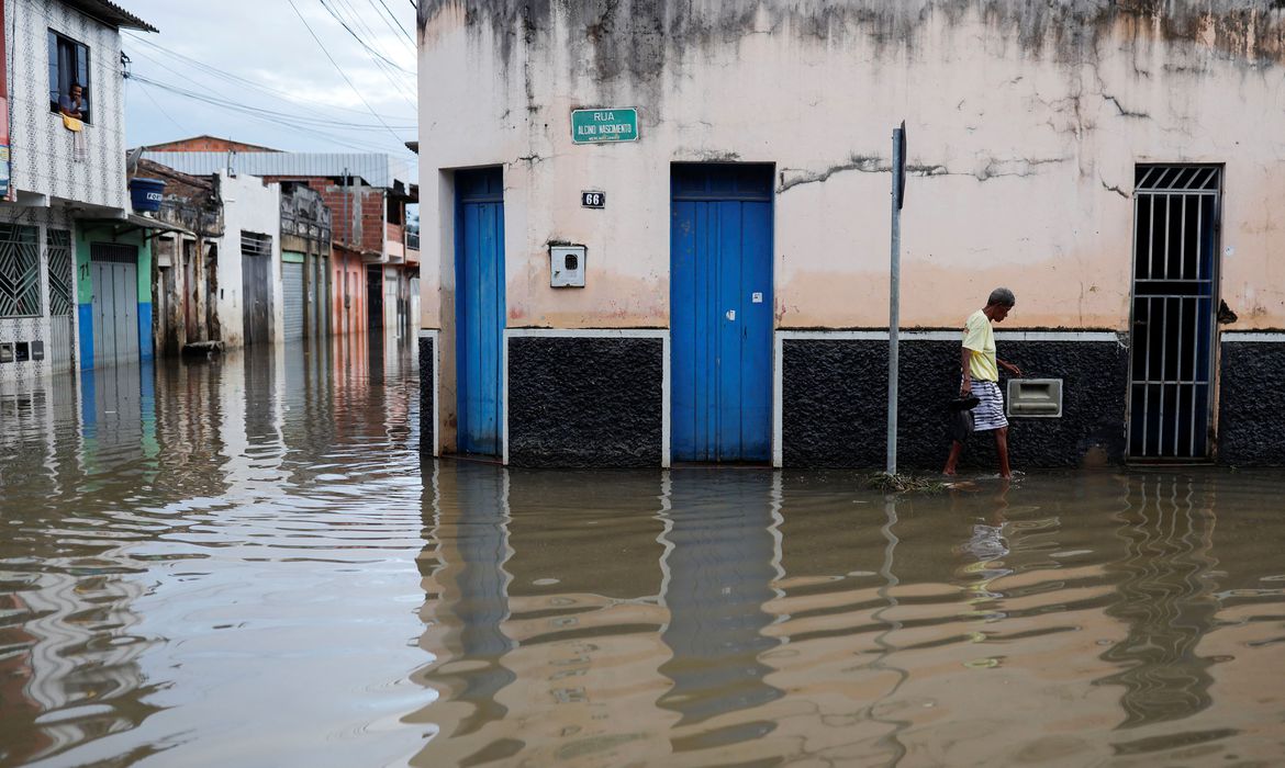 Presidente da Câmara defende fundo emergencial para catástrofes