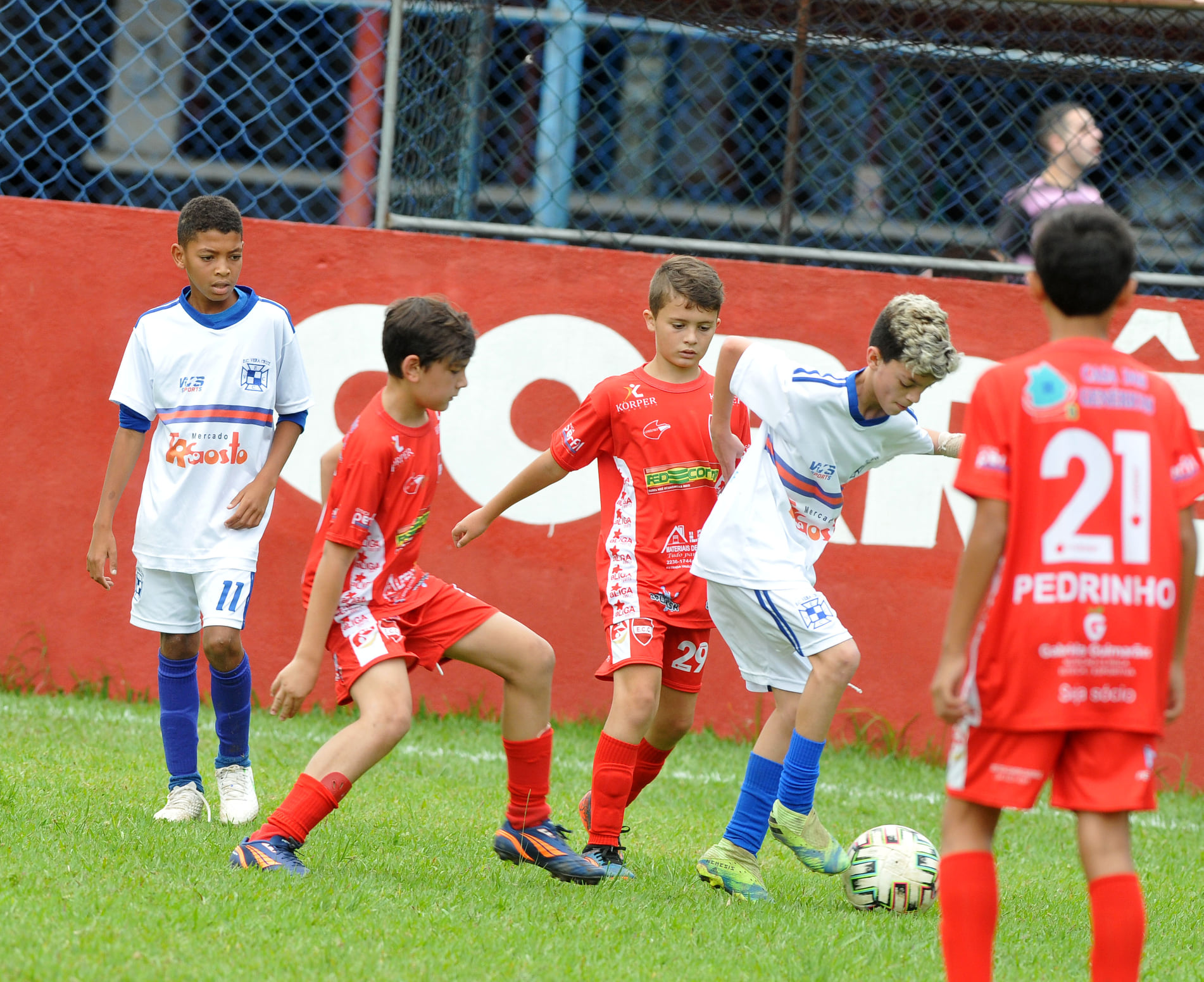 Finalistas do Futebol de Campo no Sub-11 e Sub-13 serão definidos no fim de semana