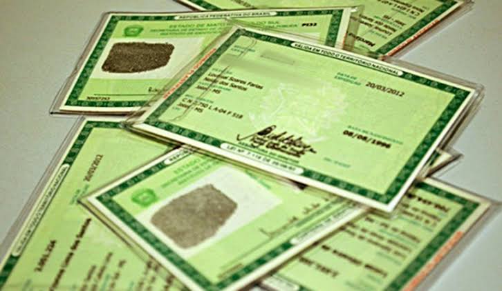 Nomes simples e bíblicos foram os mais registrados nos cartórios em 2021