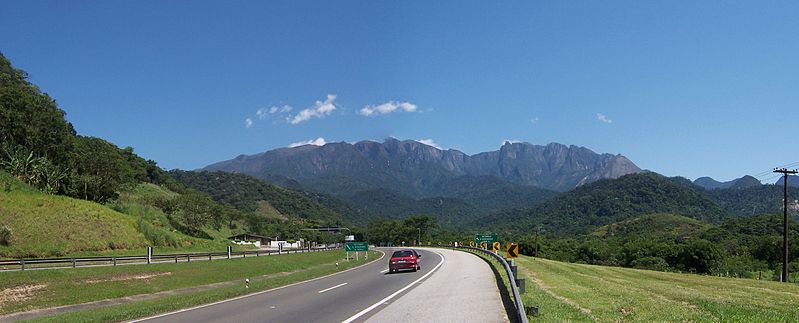 Trechos da BR-116/RJ têm interferência no tráfego para recuperação de pavimento