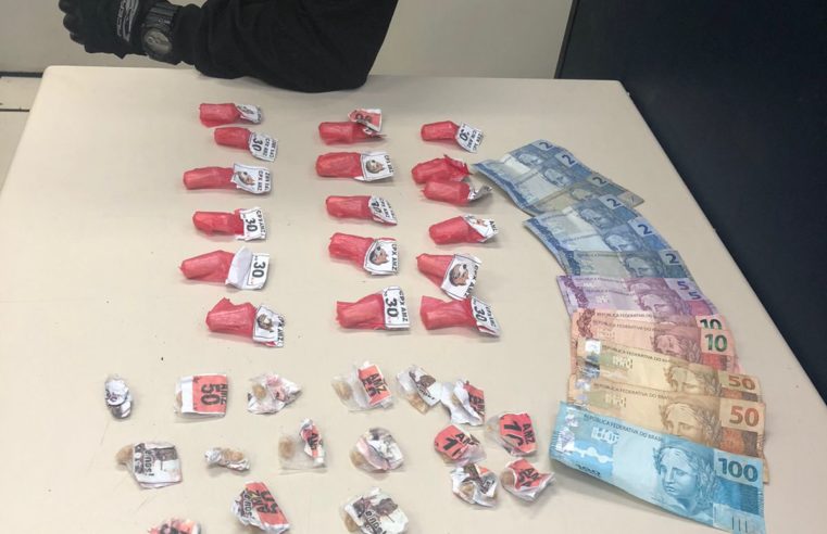 Polícia Militar prende suspeito de tráfico de drogas no Quitandinha