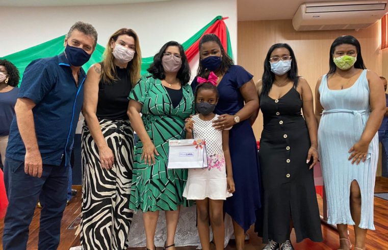 Prefeitura de Três Rios promove entrega de óculos gratuitos para alunos da Rede Municipal de Ensino